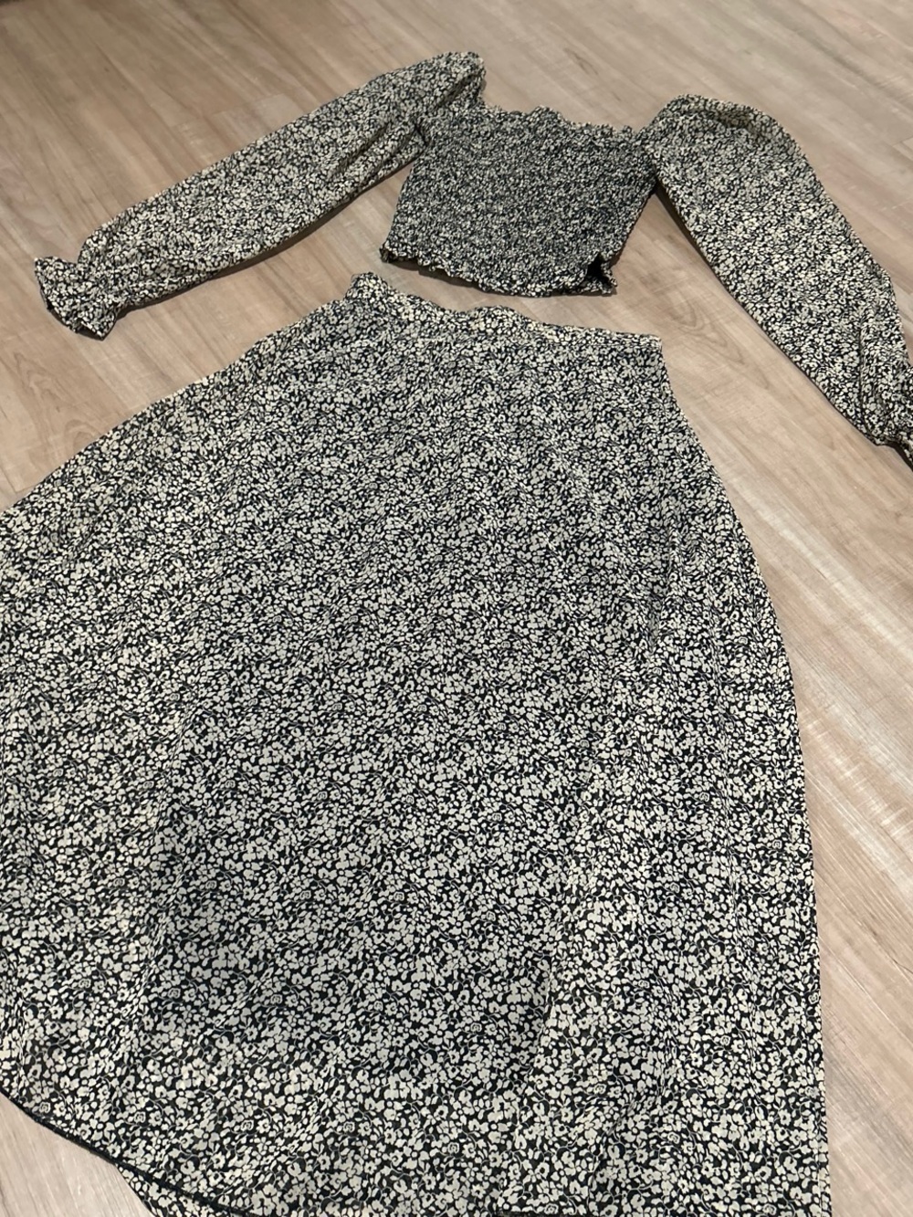 Japna Black and White Floral Maxi Skirt